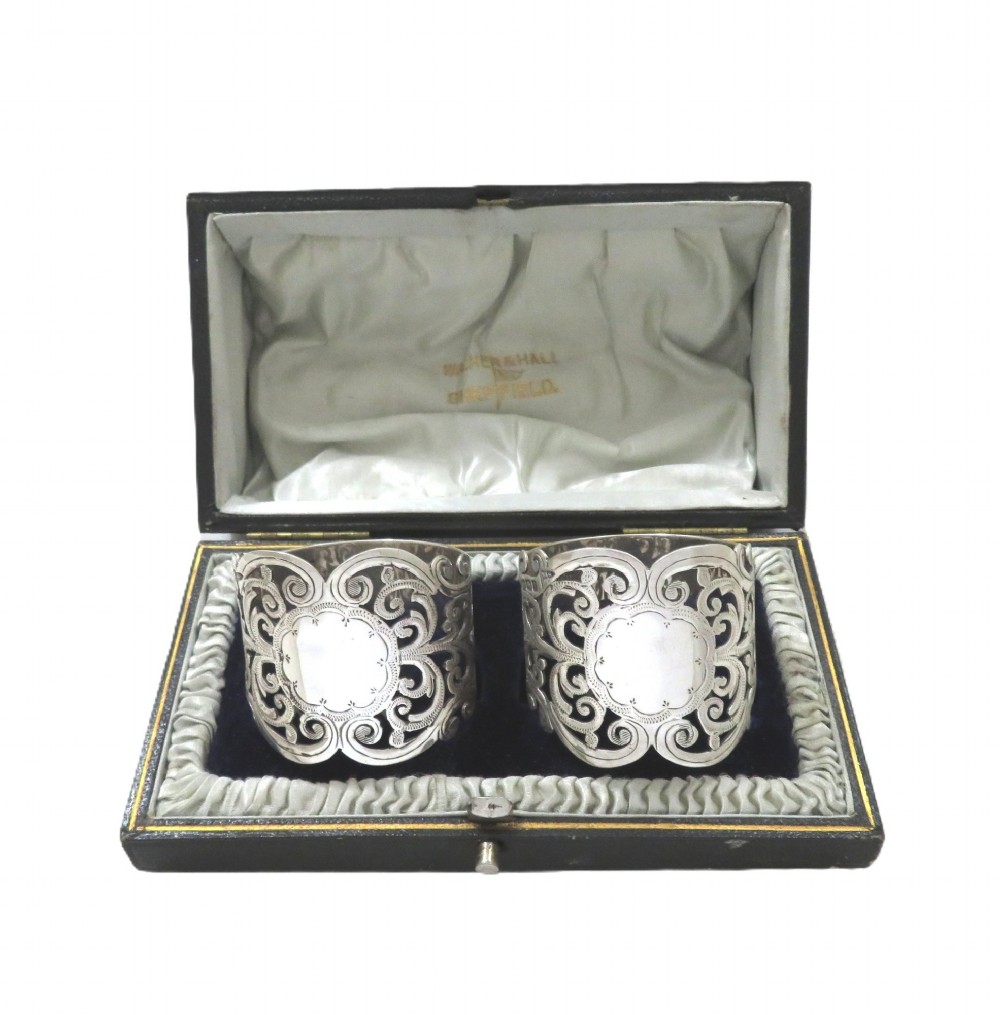 Pair of Antique Edwardian Sterling Silver Pierced Napkin Rings in Case 1909 View VIII