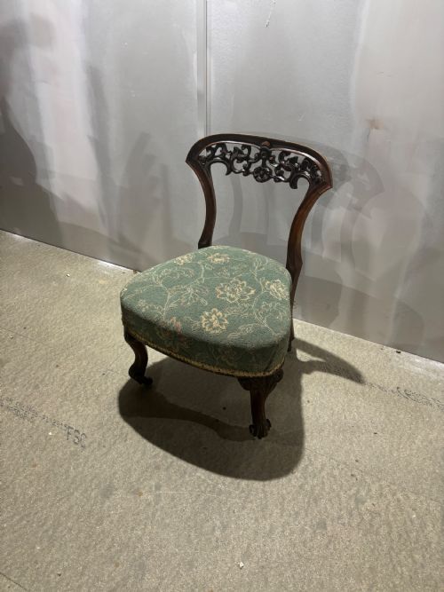 Victorian walnut nursing chair