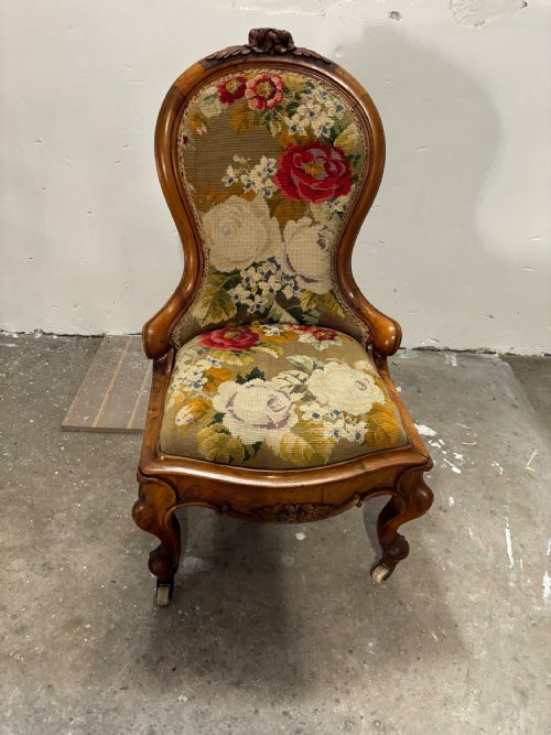 A Mid Victorian Walnut Ladies Chair