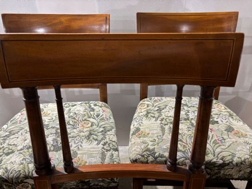 A SET OF SEVEN GEORGE III MAHOGANY AND INLAID DINING CHAIRS - ADDITIONAL PHOTO 1
