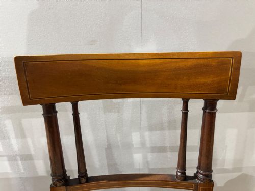A SET OF SEVEN GEORGE III MAHOGANY AND INLAID DINING CHAIRS - ADDITIONAL PHOTO 3