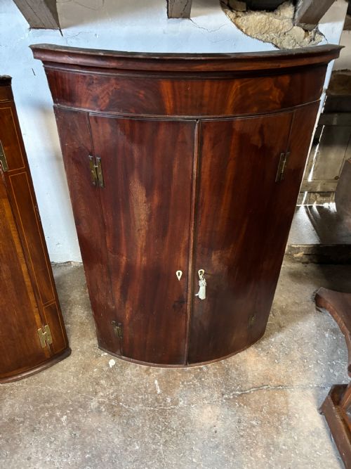 TWO GEORGE LLL HANGING CORNER CUPBOARDS - ADDITIONAL PHOTO 3