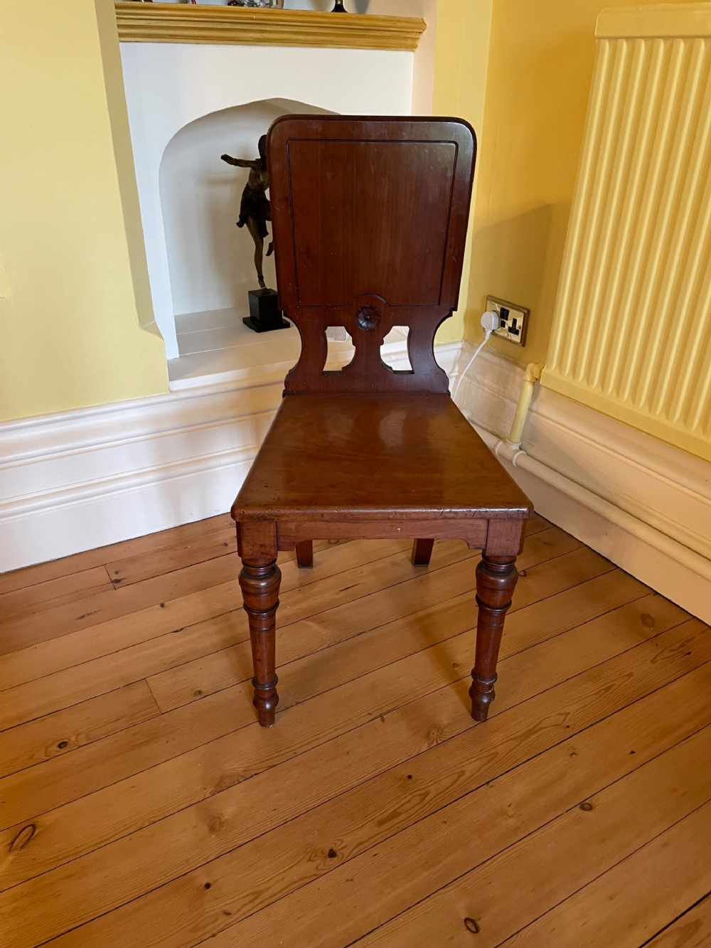 Edwardian Mahogany Hall Chair