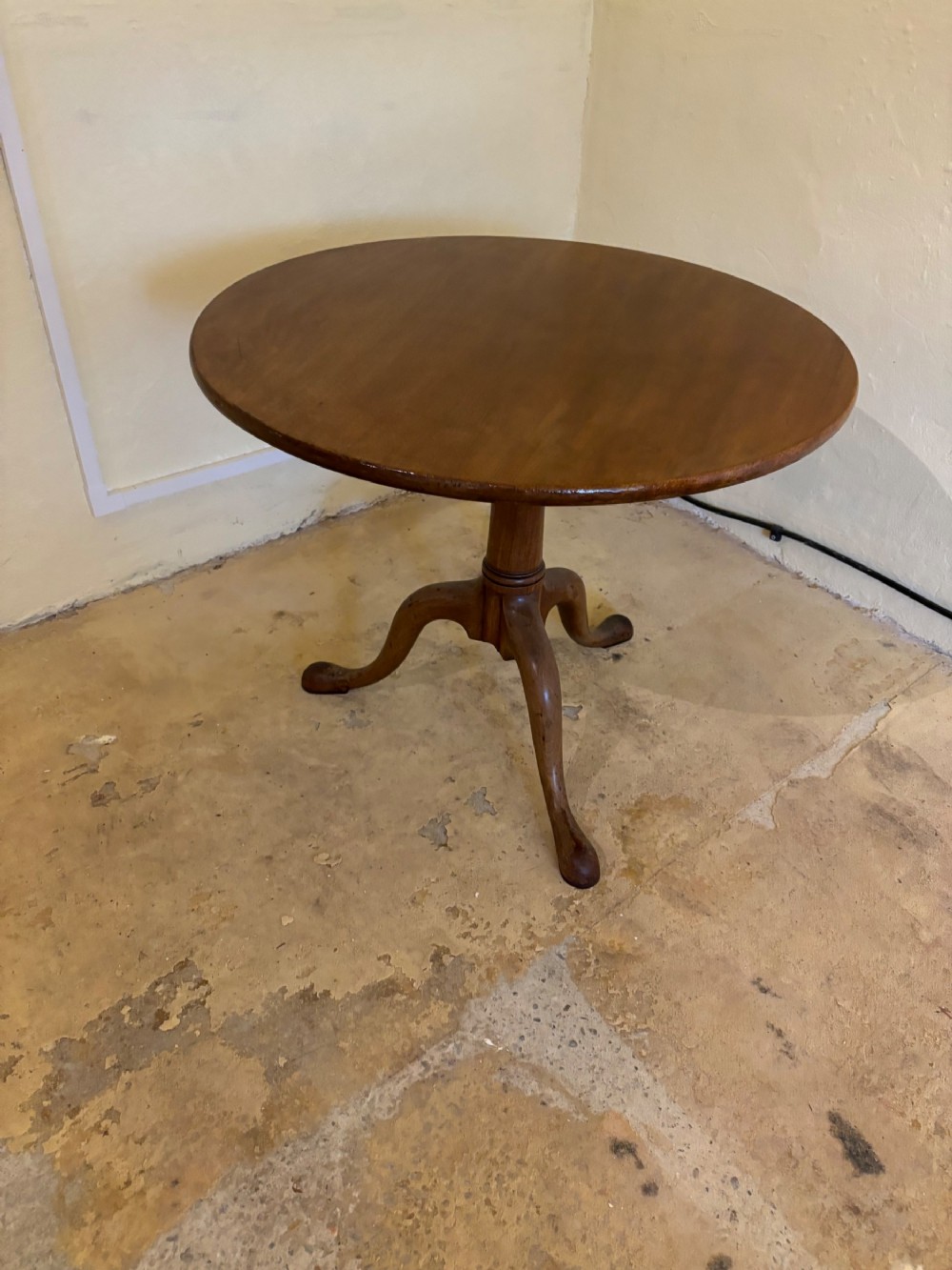 Georgian mahogany side table