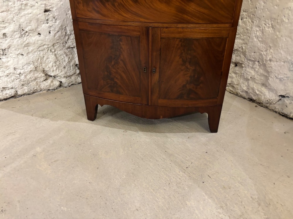 Victorian bow fronted flame mahogany cabinet View III