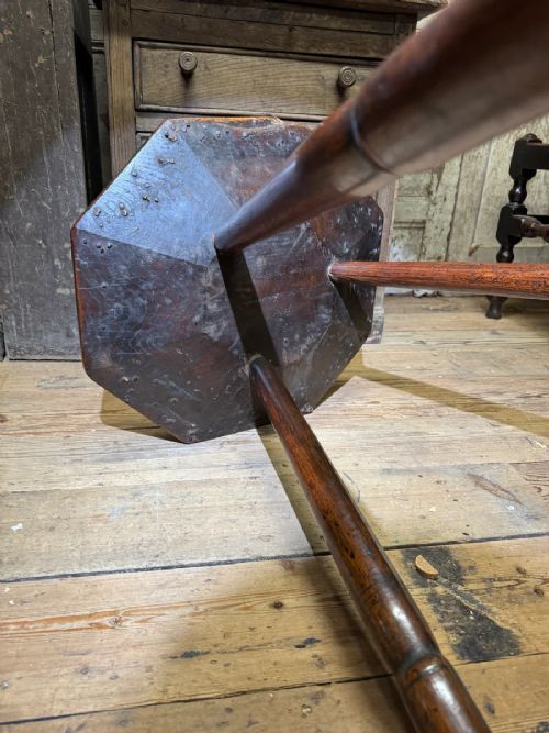 AN 18TH CENTURY PRIMITIVE OAK SLAB TOP OCTAGONAL CRICKET TABLE OF EXCEPTIONAL COLOUR View VI