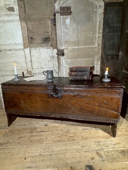 fig 2. A SUBSTANTIAL ELIZABETHAN OAK BOARDED CHEST BY REPUTE FROM EDINBURGH CASTLE