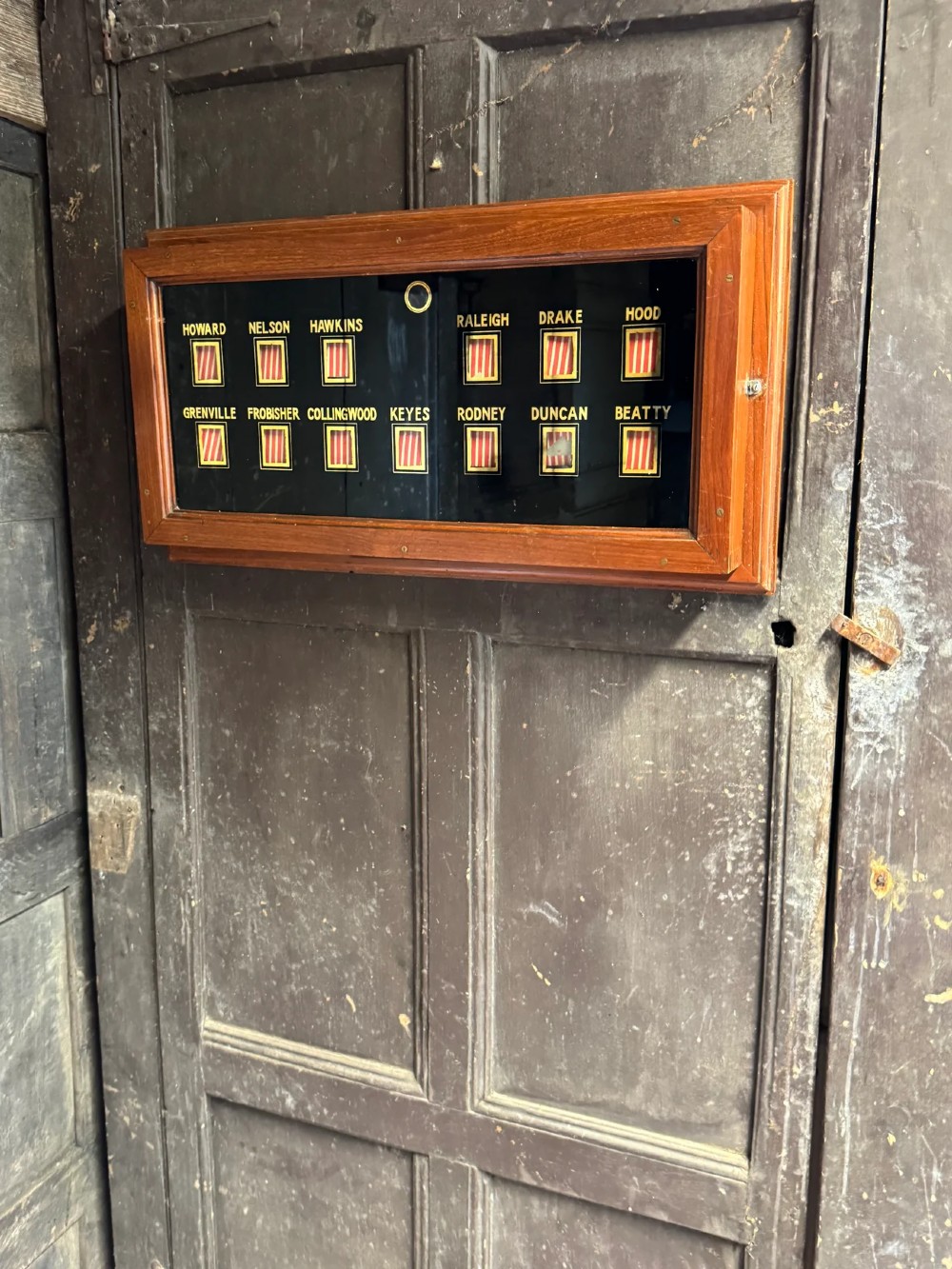 ORIGINAL 1930S DOLPHIN SQUARE INDICATOR BOARD, LONDON – ESPIONAGE & POLITICAL HISTORY INTEREST View II