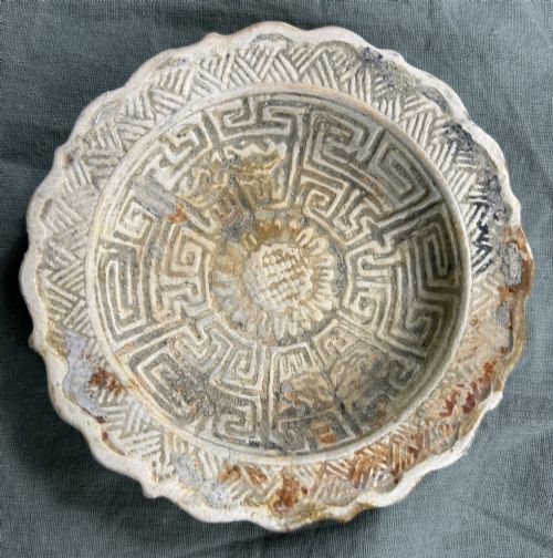 TEK SING SHIPWRECK CARGO C1822 CHINESE MEANDER DISH - ADDITIONAL PHOTO 1