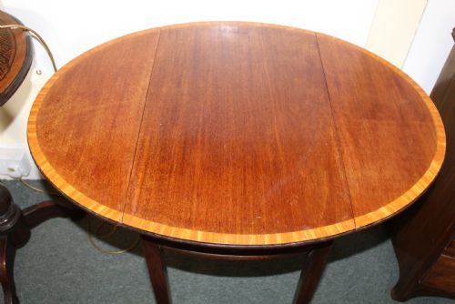 SMALL EDWARDIAN DESIGN INLAID MAHOGANY OVAL PEMBROKE TABLE - ADDITIONAL PHOTO 1
