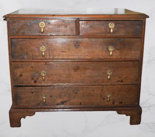 Early Georgian Oak Chest of Drawers