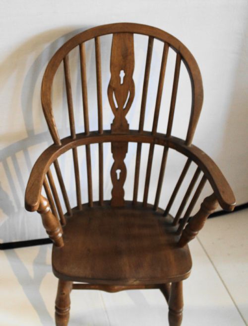 CHILD'S OAK WINDSOR ARMCHAIR - ADDITIONAL PHOTO 1
