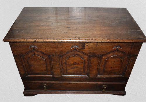 Small 19th Century Oak Coffer Bach