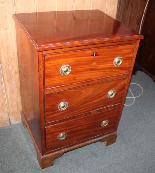 Small 19th Century Mahogany Chest of Drawers