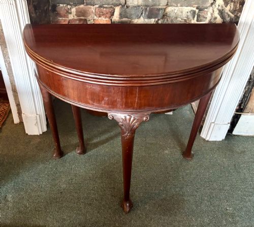 SMALL GEORGE III MAHOGANY DEMI LUNE CARD TABLE - ADDITIONAL PHOTO 4