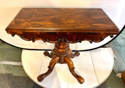 FINE EARLY VICTORIAN ROSEWOOD CARD TABLE - ADDITIONAL PHOTO 5