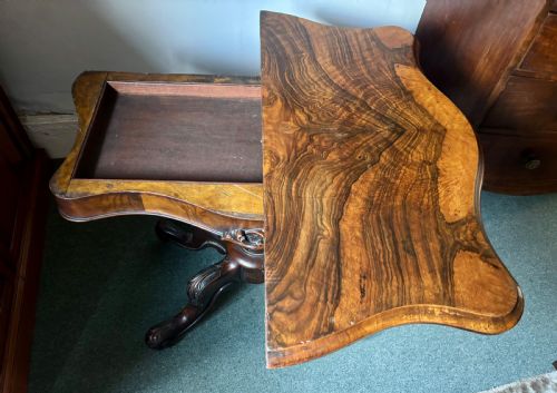 VICTORIAN WALNUT SERPENTINE CARD TABLE - ADDITIONAL PHOTO 7
