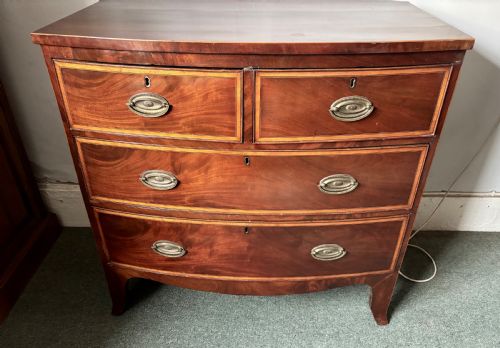 REGENCY FIGURED MAHOGANY AND SATINWOOD INLAID SMALL BOW FRONT CHEST OF DRAWERS - ADDITIONAL PHOTO 3