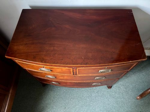 REGENCY FIGURED MAHOGANY AND SATINWOOD INLAID SMALL BOW FRONT CHEST OF DRAWERS - ADDITIONAL PHOTO 4
