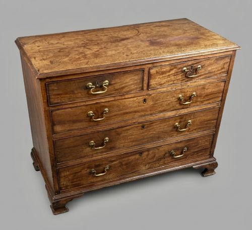 Small George 111 Mahogany Chest of Drawers