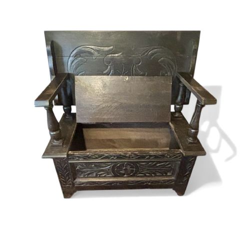 SMALL CARVED OAK MONKS BENCH - ADDITIONAL PHOTO 1