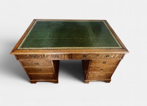 LARGE VICTORIAN OAK PEDESTAL DESK - ADDITIONAL PHOTO 3