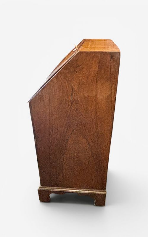 SMALL GEORGE III WALNUT BUREAU WITH STEPPED INTERIOR - ADDITIONAL PHOTO 2