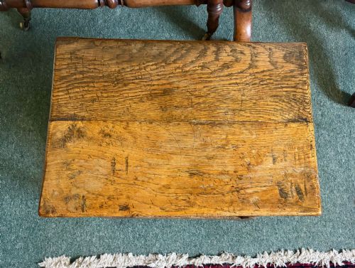 CARVED OAK BOX STOOL - ADDITIONAL PHOTO 3