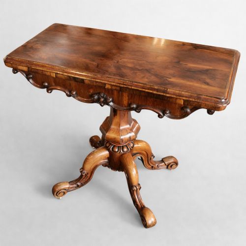 FINE 19TH CENTURY ROSEWOOD CARD TABLE