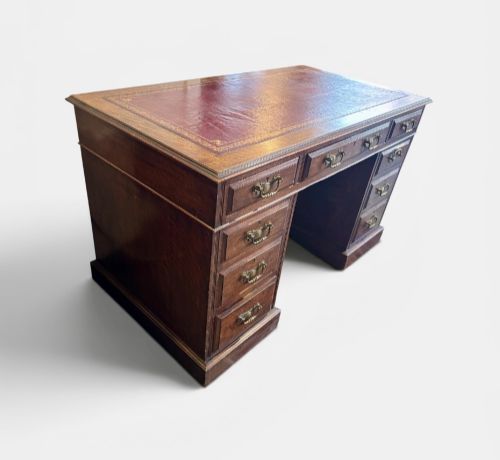 EDWARDIAN OAK PEDESTAL DESK - ADDITIONAL PHOTO 3