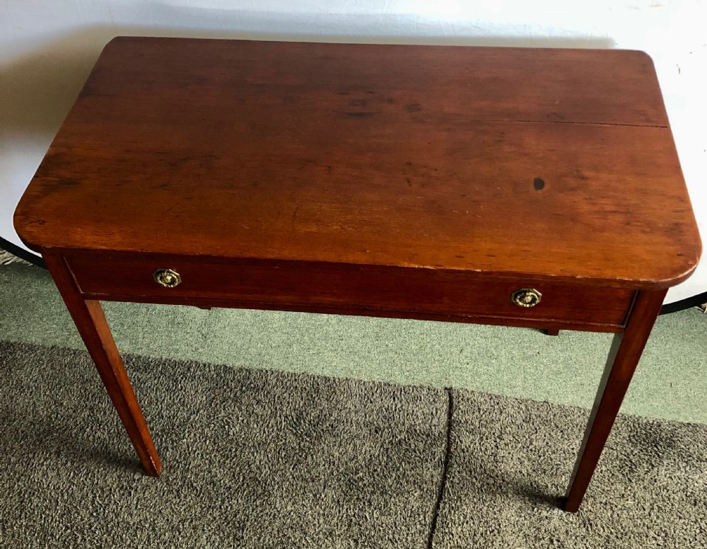 Small 19th century mahogany side table