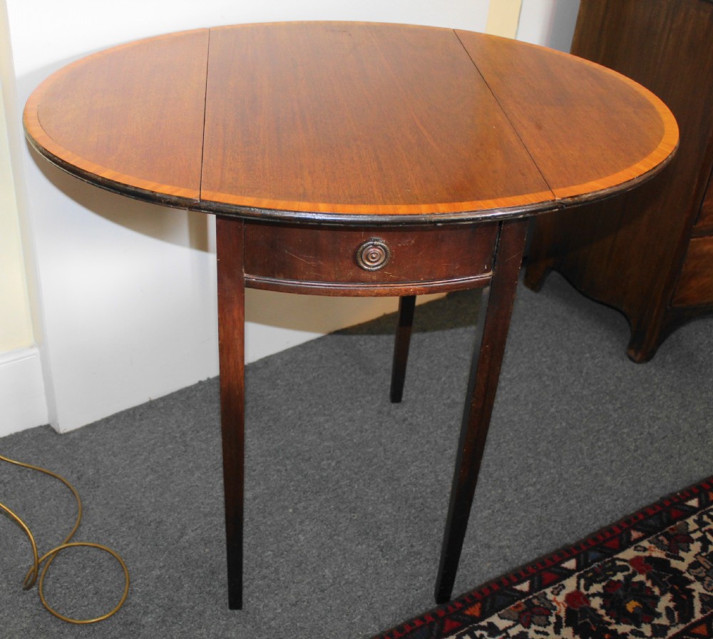 Small Edwardian design inlaid  mahogany oval Pembroke table