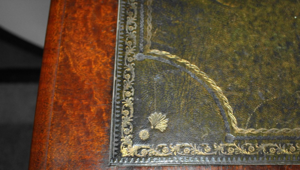 Victorian figured walnut writing table View VI