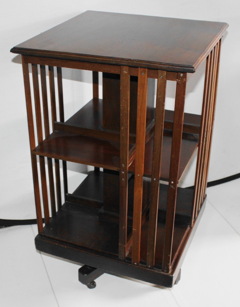 Edwardian mahogany revolving bookcase