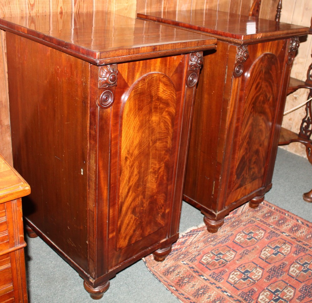 Pair of figured mahogany early 19th century cabinets View III