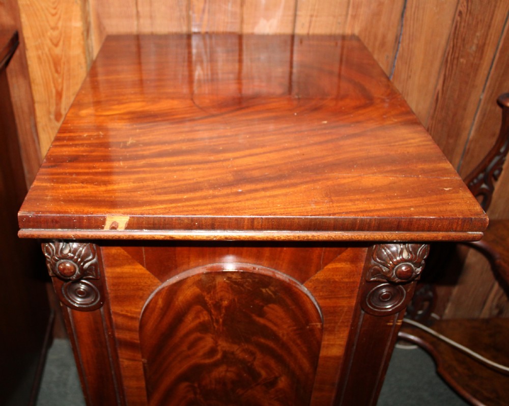 Pair of figured mahogany early 19th century cabinets View V