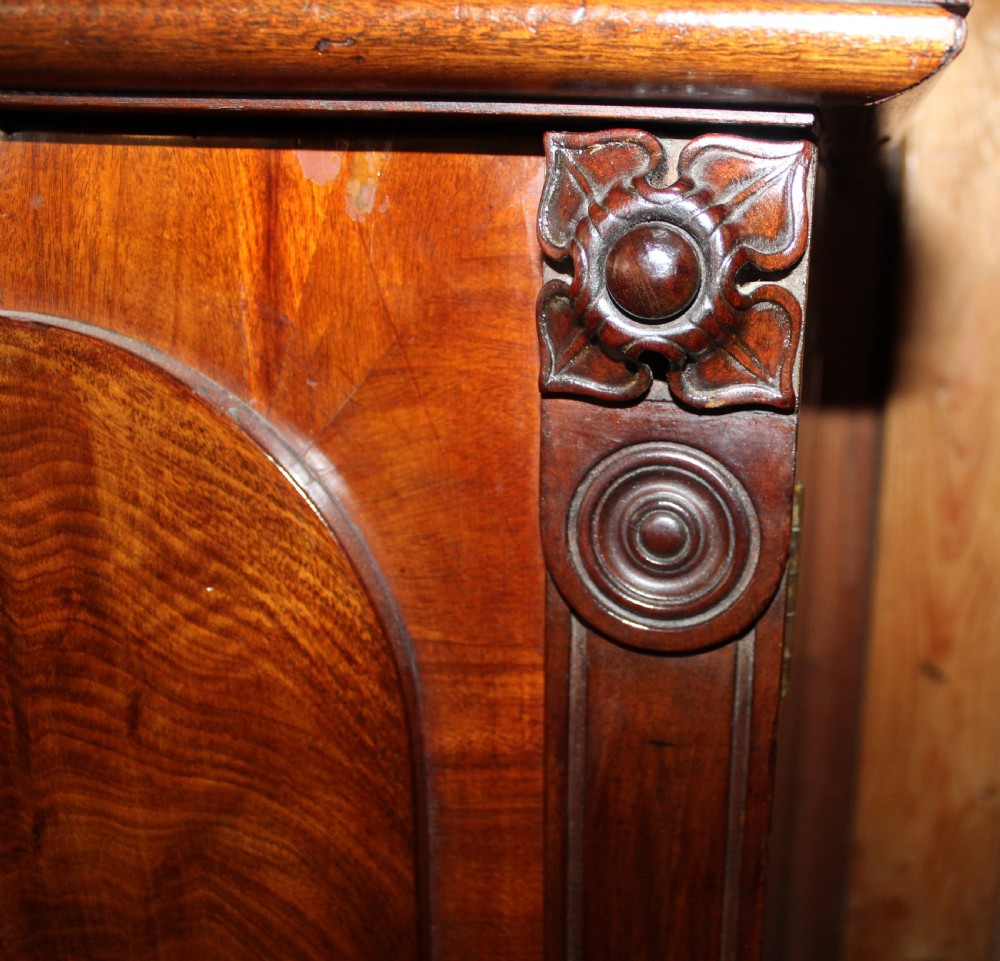 Pair of figured mahogany early 19th century cabinets View VI