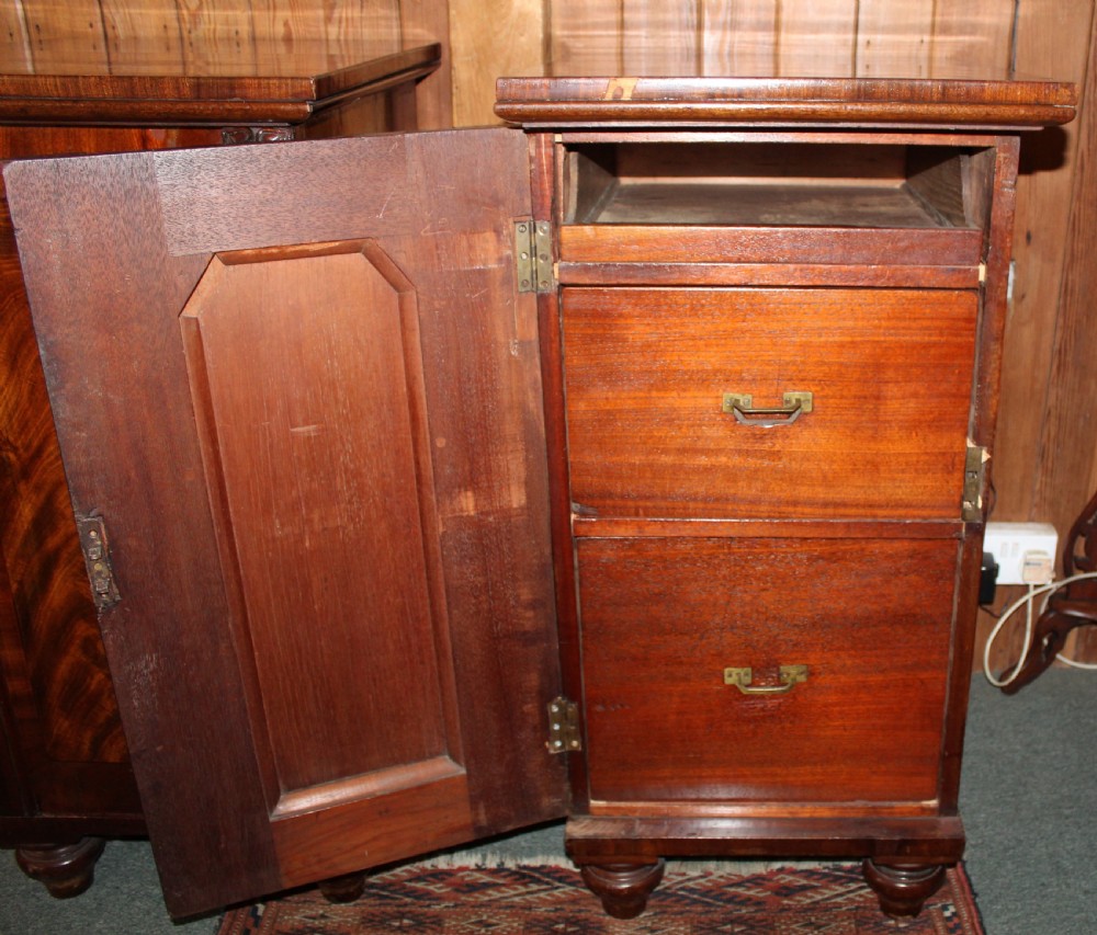 Pair of figured mahogany early 19th century cabinets View VIII