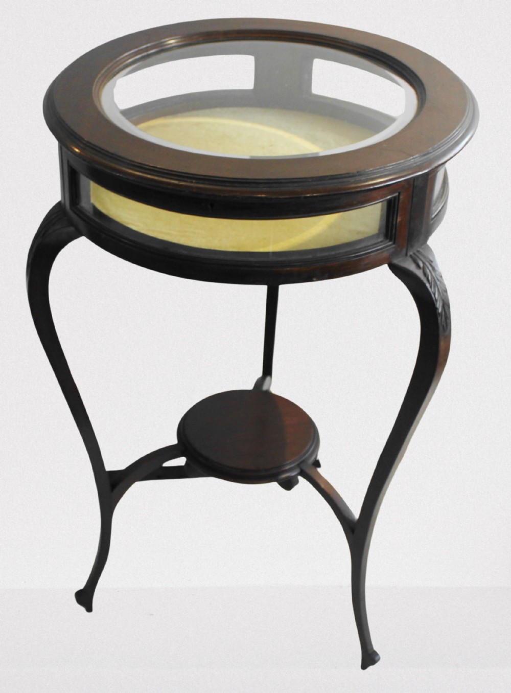 Edwardian mahogany circular display table