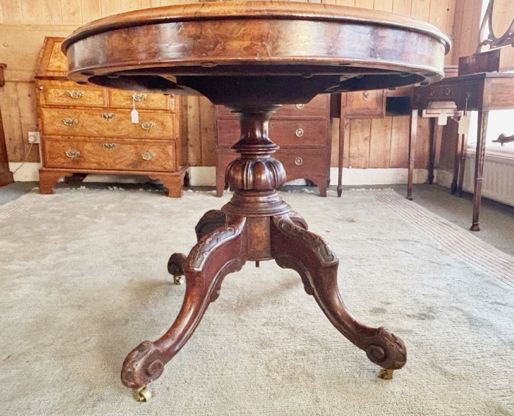 Victorian burr walnut oval breakfast table View VI