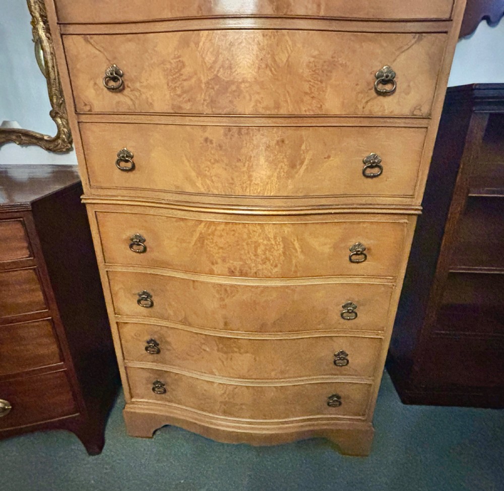 Early 20th century figured walnut Serpentine chest on chest  View VIII