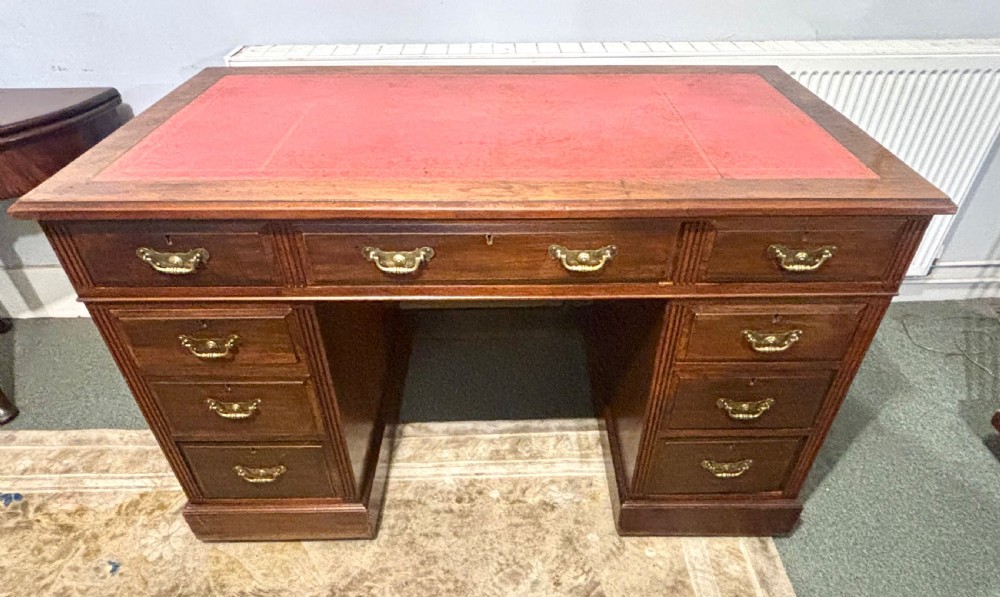 Victorian walnut  pedestal desk with leather top View V