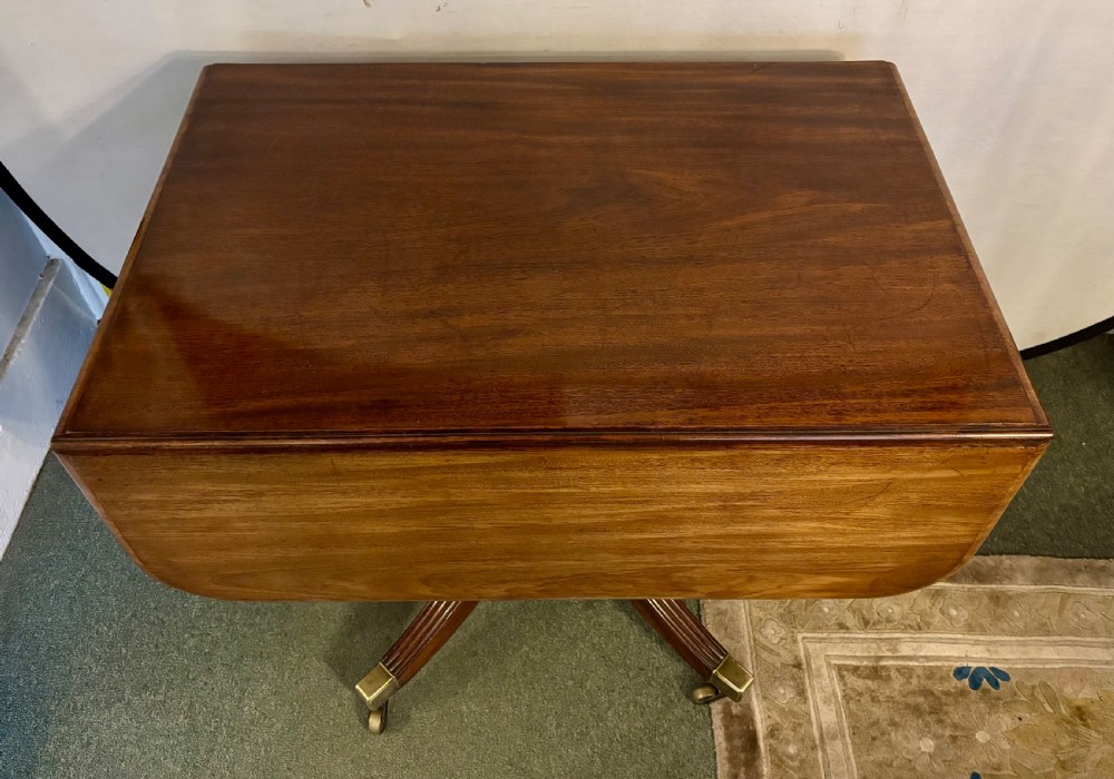 Small Regency figured mahogany supper table View VII