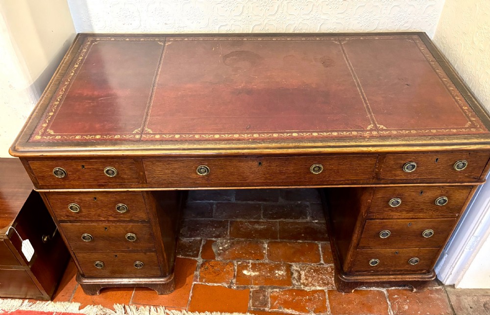 Victorian oak pedestal desk with leather gilt tooled top View VIII