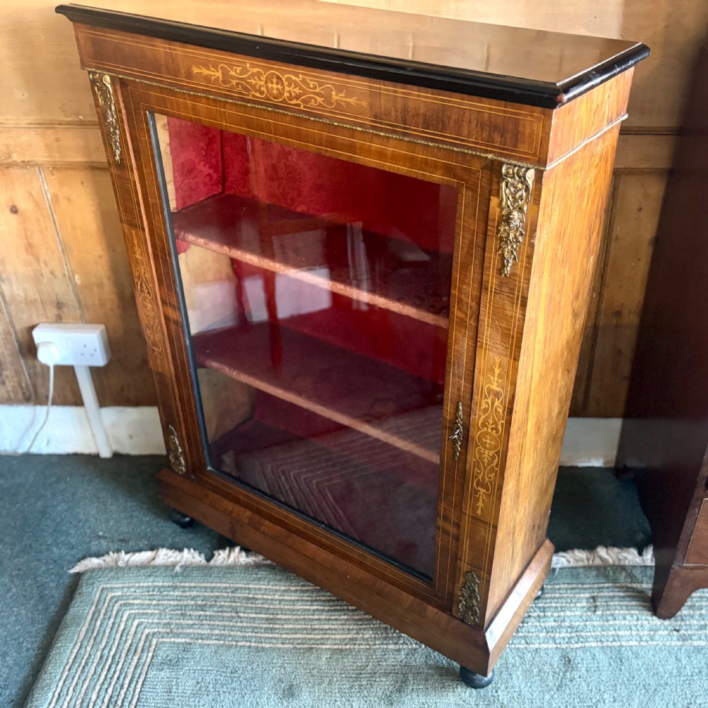 Victorian walnut glazed bookcase View IX