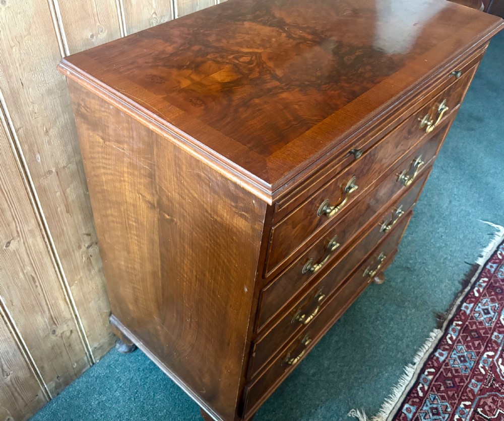 Small burr walnut chest of drawers View V