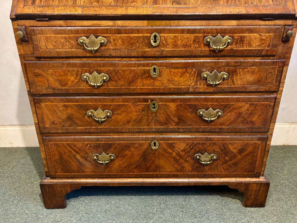 Fine quality George II figured walnut bureau bookcase View XIV
