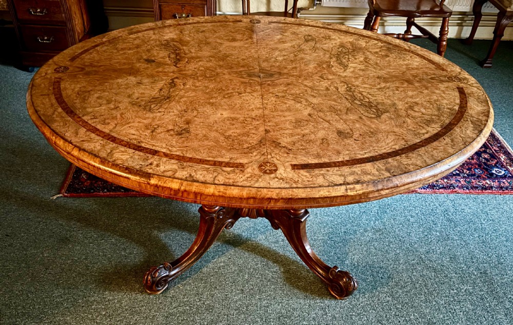 Fine Victorian figured walnut and inlaid oval breakfast table View VIII