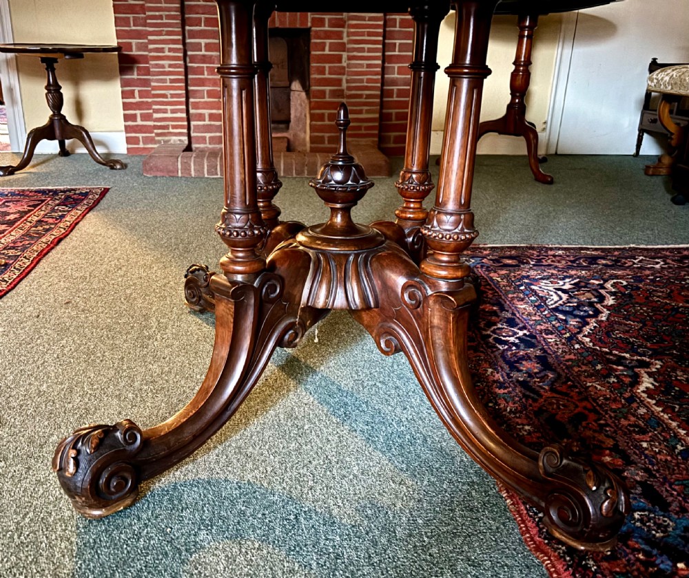Fine Victorian figured walnut and inlaid oval breakfast table View IX
