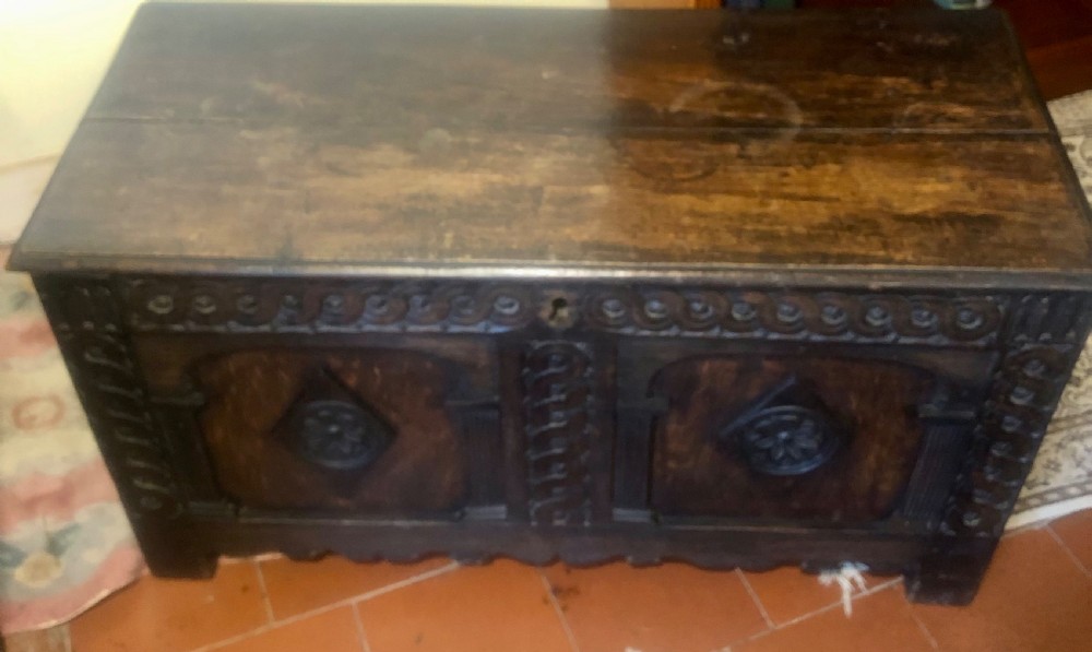 18th century carved oak coffer View II